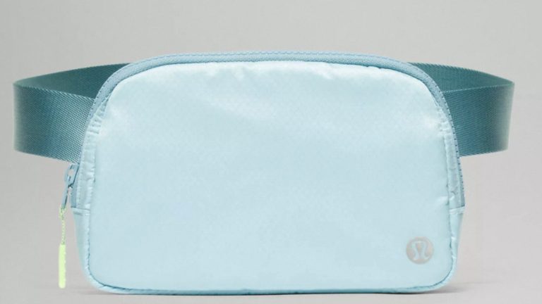 lululemon fanny pack