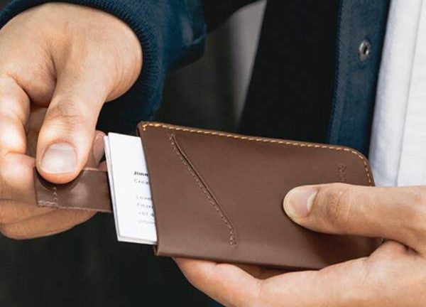 Best Minimal Wallet: Your Ultimate Guide to Simplicity