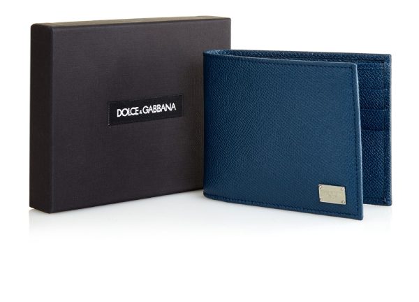 Elegant Dolce and Gabbana Wallets: Craftsmanship Meets Style